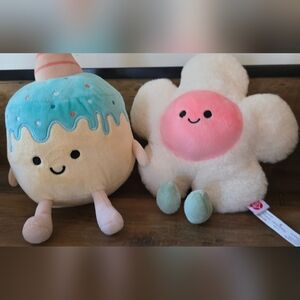 American Greetings Birthday Theme Stuffed Animal And Flower